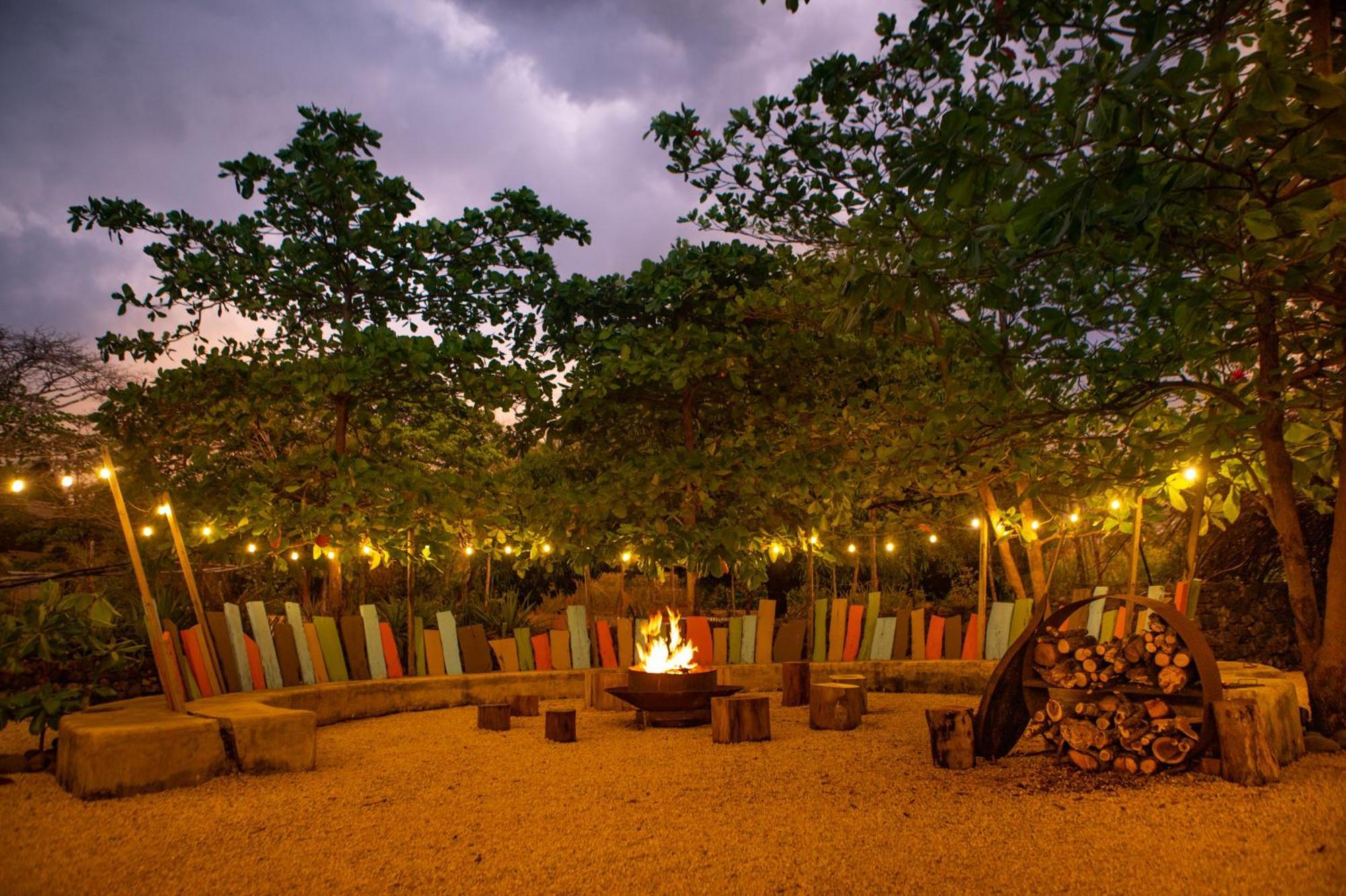 Latica Lodge Playa Negra Exterior foto